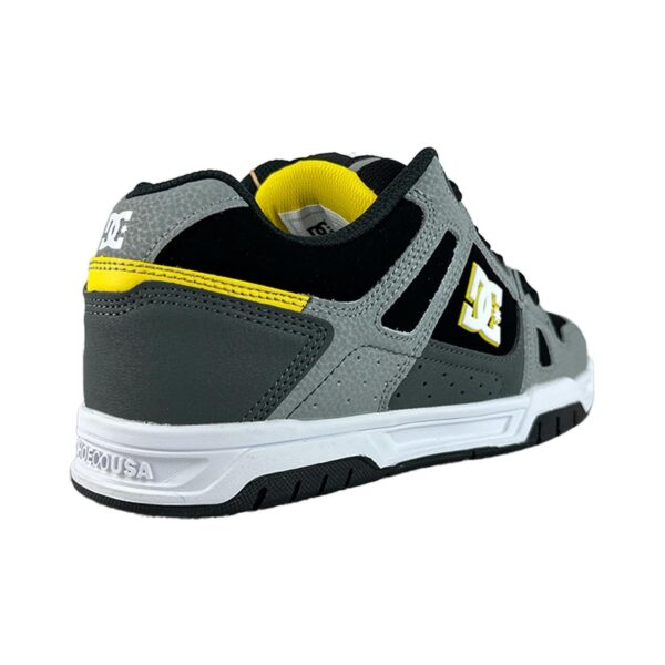 TENIS HOMBRE GRIS NEGRO AMARILLO DC SHOES STAG - Imagen 6